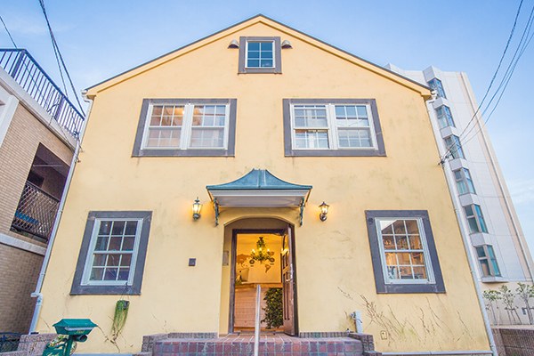 IZA江ノ島ゲストハウス＆バー